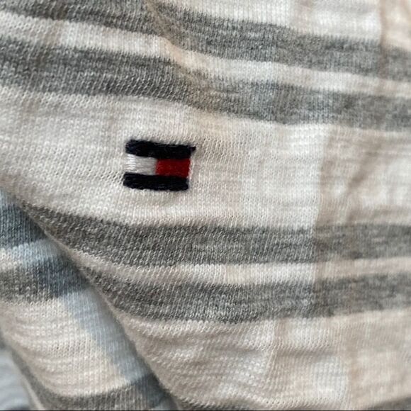 Boys Tommy Hilfiger Shorts Outfit 14-16 - Picture 3 of 8